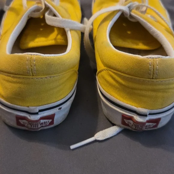 Classic Vans Women's Sz 6 - Picture 2 of 5